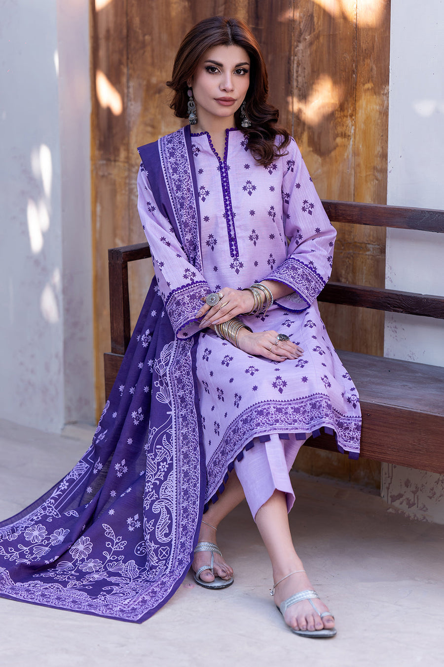 Zellbury Winter Vol-02 Unstitched Printed Karandi 3Pc Suit WUW24X30582