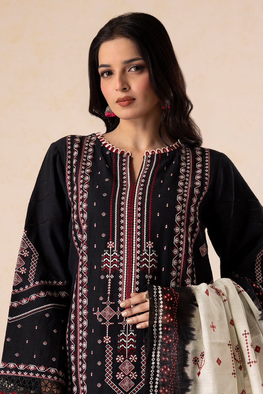 Zellbury Winter Vol-04 Embroidered Khaddar Unstitched 3Pc Suit WUW25E30166