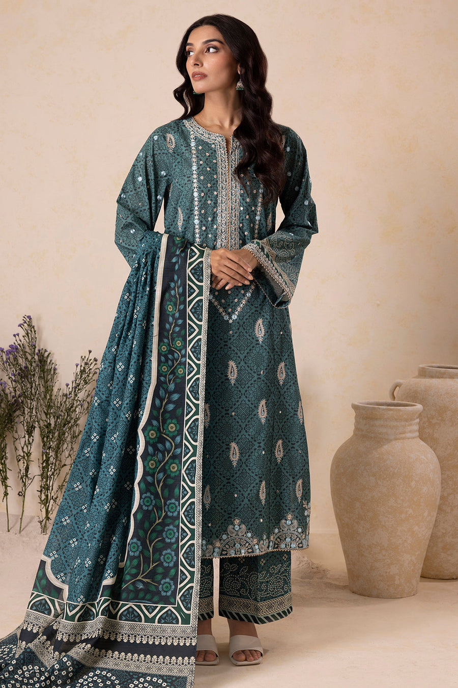 Zellbury Winter Vol-04 Embroidered Khaddar Unstitched 3Pc Suit WUW25E30167