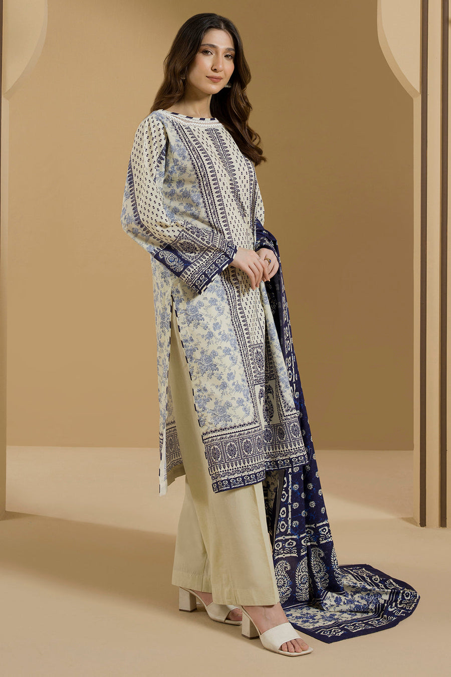 Zellbury Winter Vol-03 Unstitched Printed Linen 3Pc Suit WUW25X30097