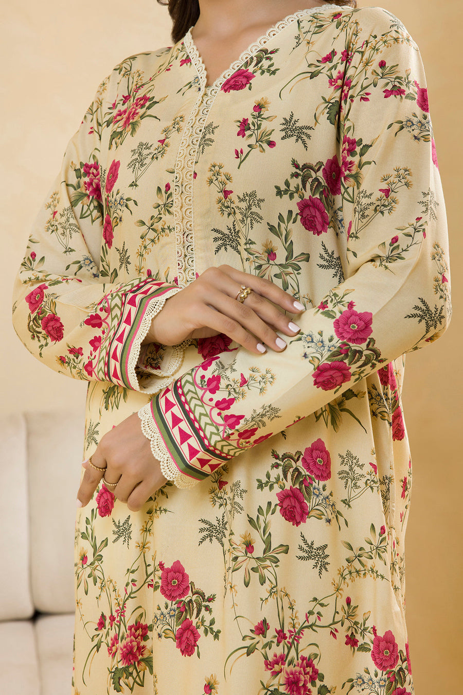Zellbury Winter Vol-03 Unstitched Printed Linen 3Pc Suit WUW25X30098