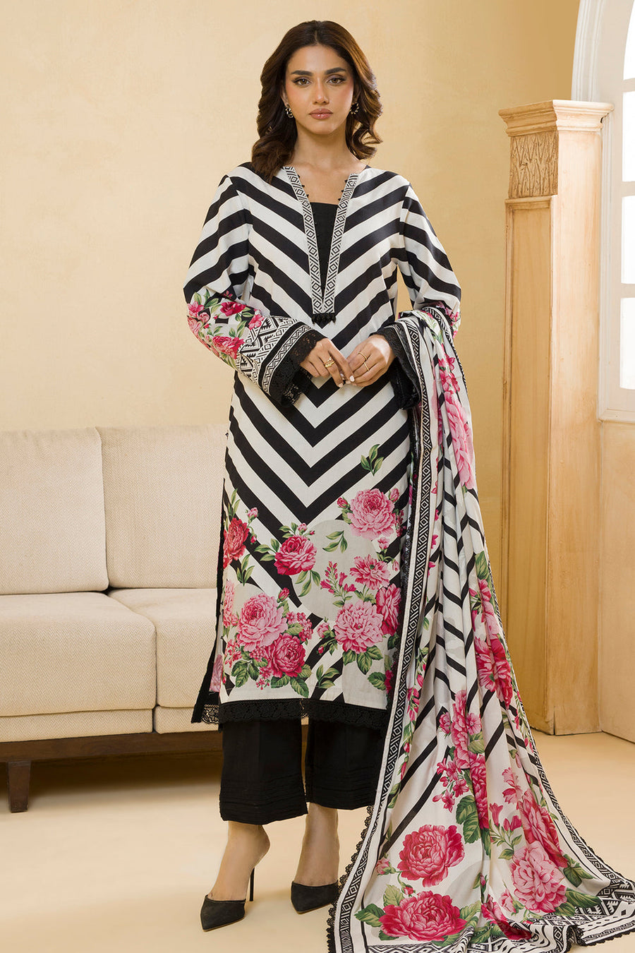 Zellbury Winter Vol-03 Unstitched Printed Linen 3Pc Suit WUW25X30099