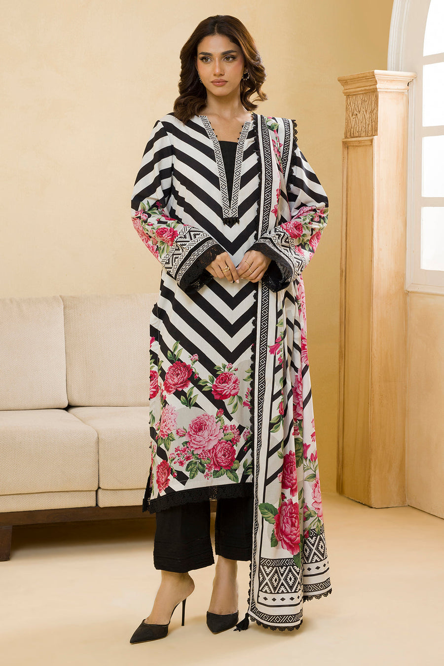 Zellbury Winter Vol-03 Unstitched Printed Linen 3Pc Suit WUW25X30099