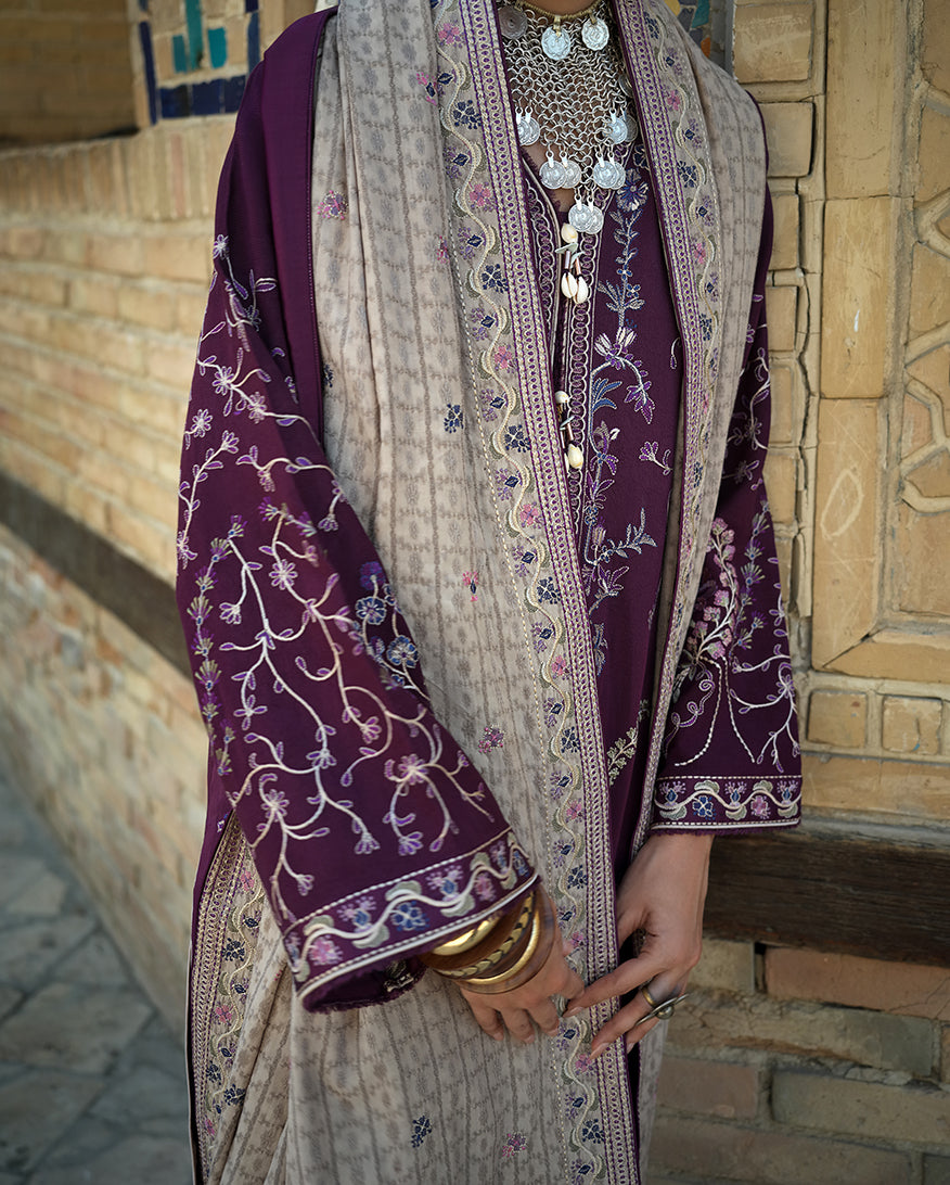 Hemline by Mushq Bukhara Embroidered Viscose Unstitched 3Pc Suit - Winter Caravan