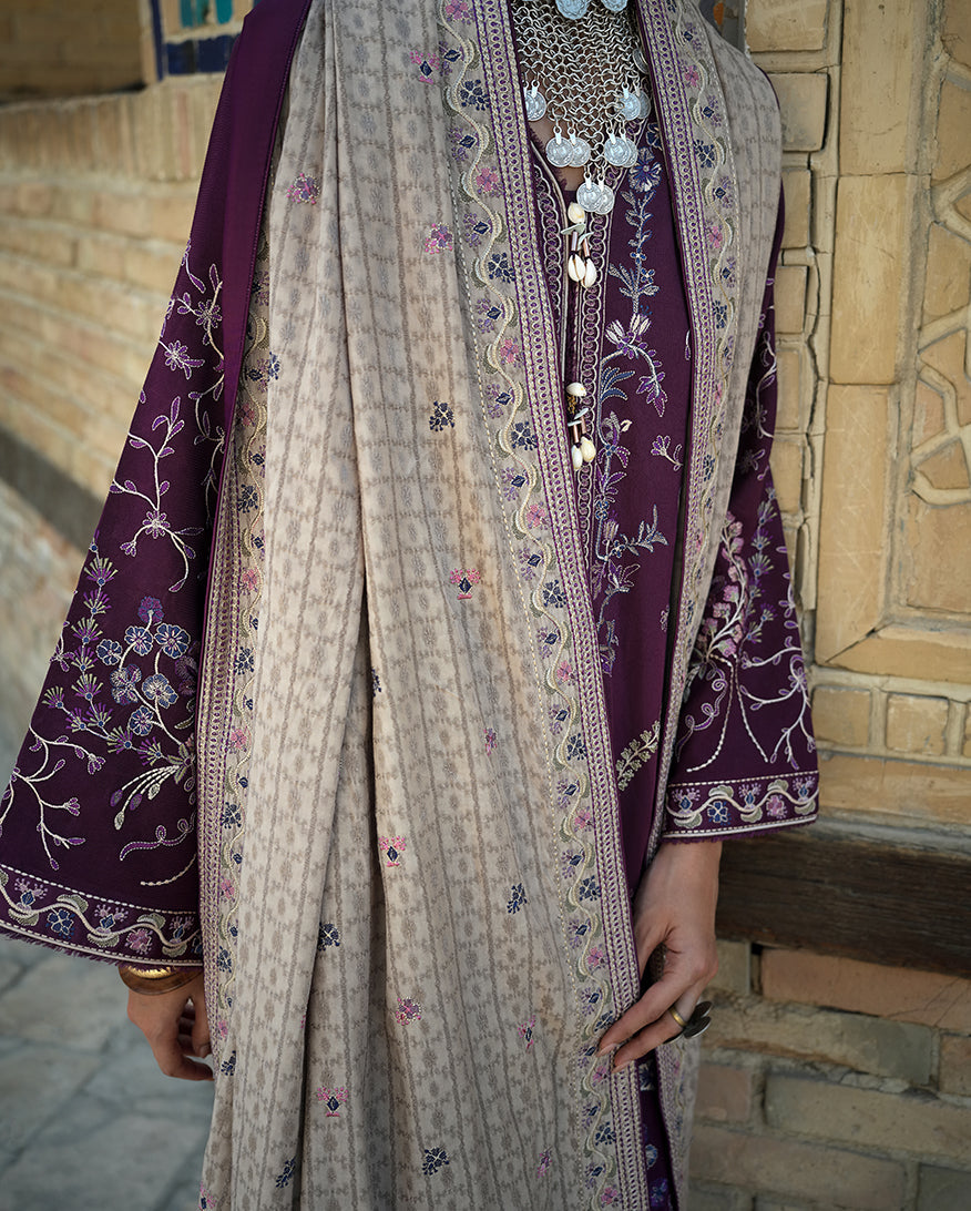 Hemline by Mushq Bukhara Embroidered Viscose Unstitched 3Pc Suit - Winter Caravan