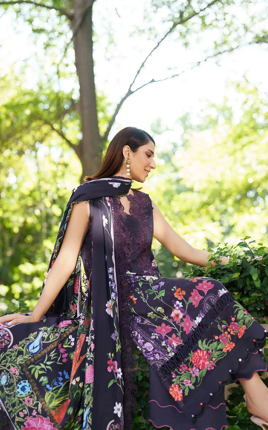 Asifa & Nabeel Meraki Embroidered Viscose Unstitched 3Pc Suit - Winter Rose