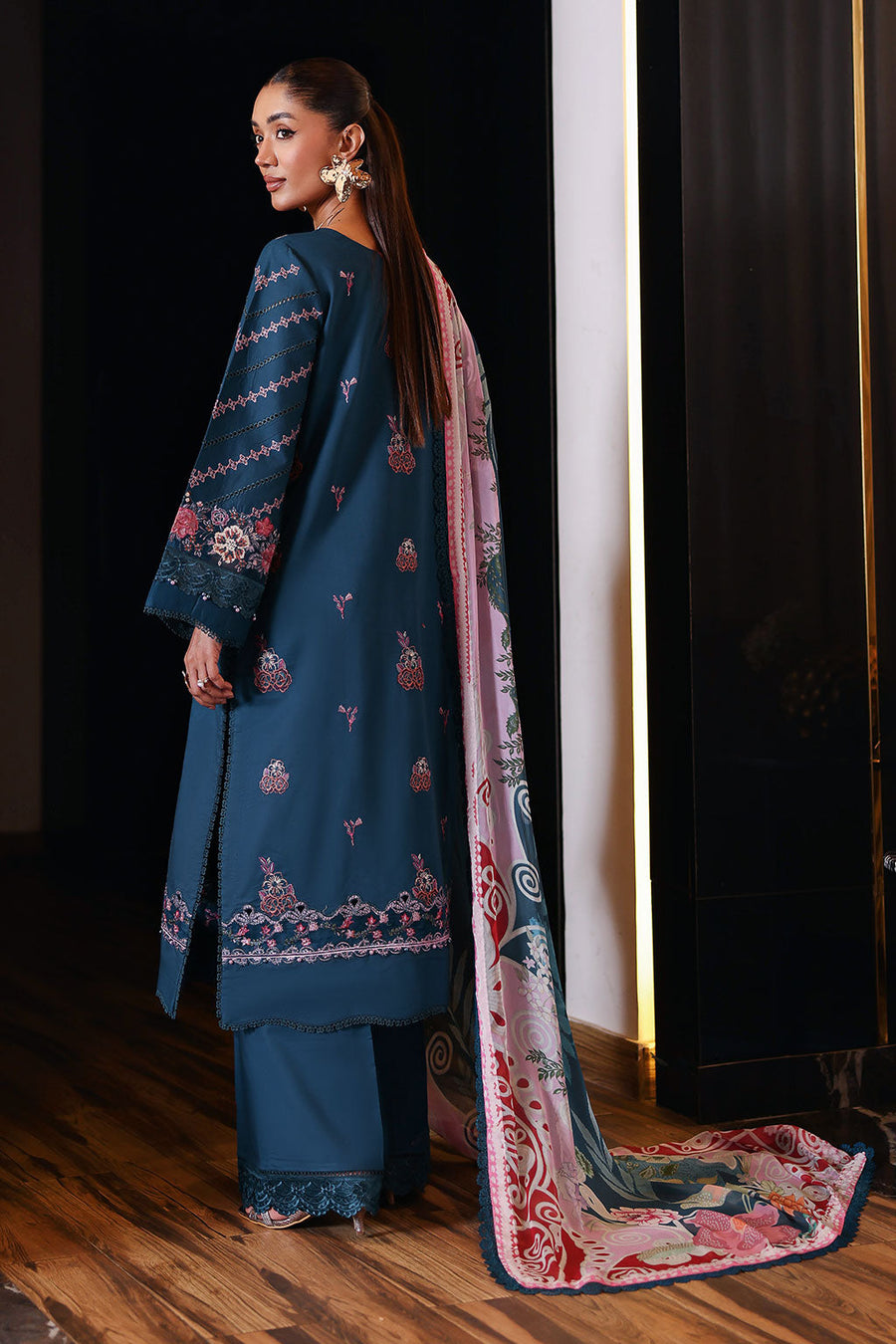 Ramsha Andaaz Vol-14 Embroidered Luxury Lawn Unstitched 3Pc Suit Z-1405