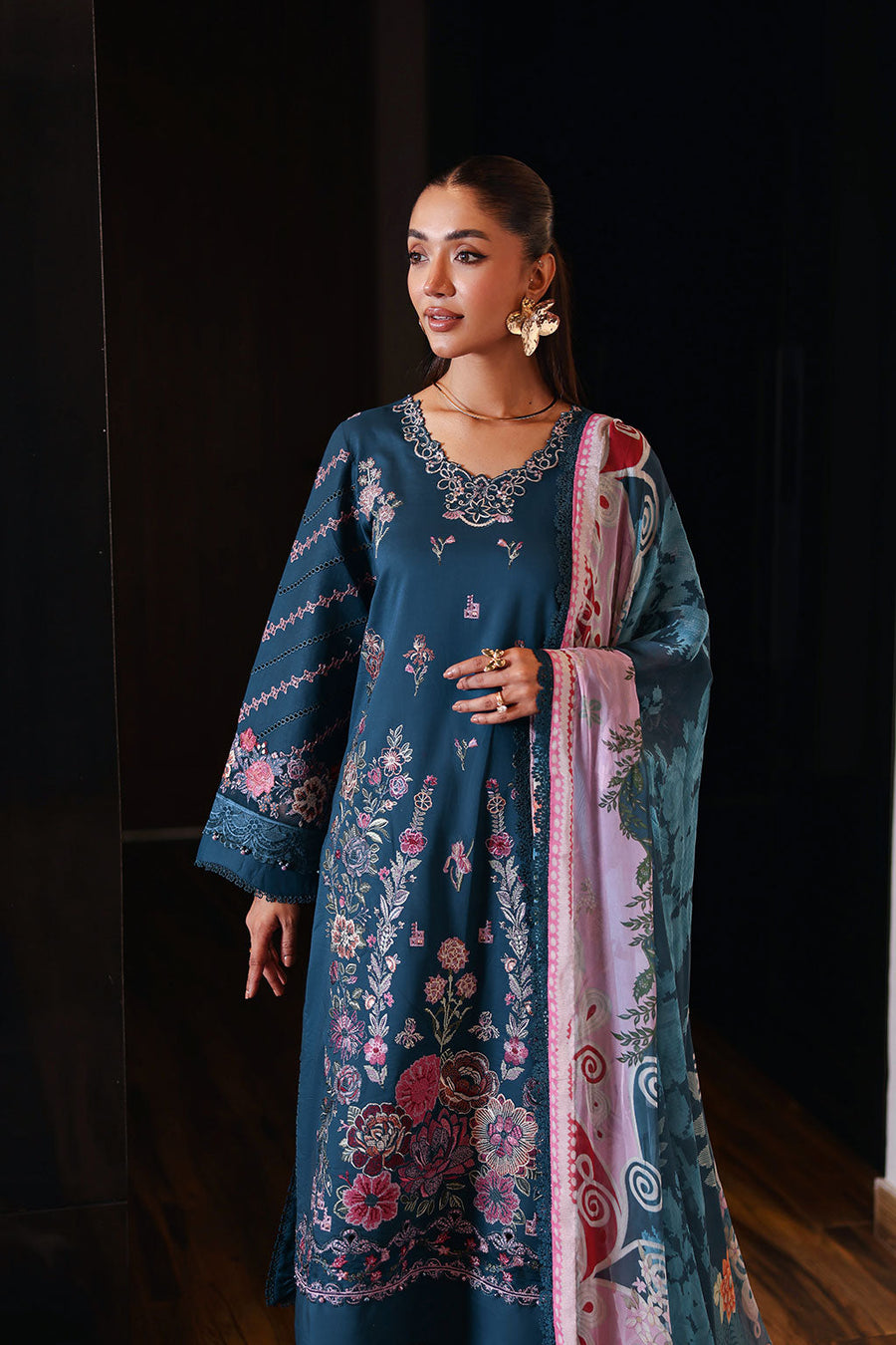 Ramsha Andaaz Vol-14 Embroidered Luxury Lawn Unstitched 3Pc Suit Z-1405