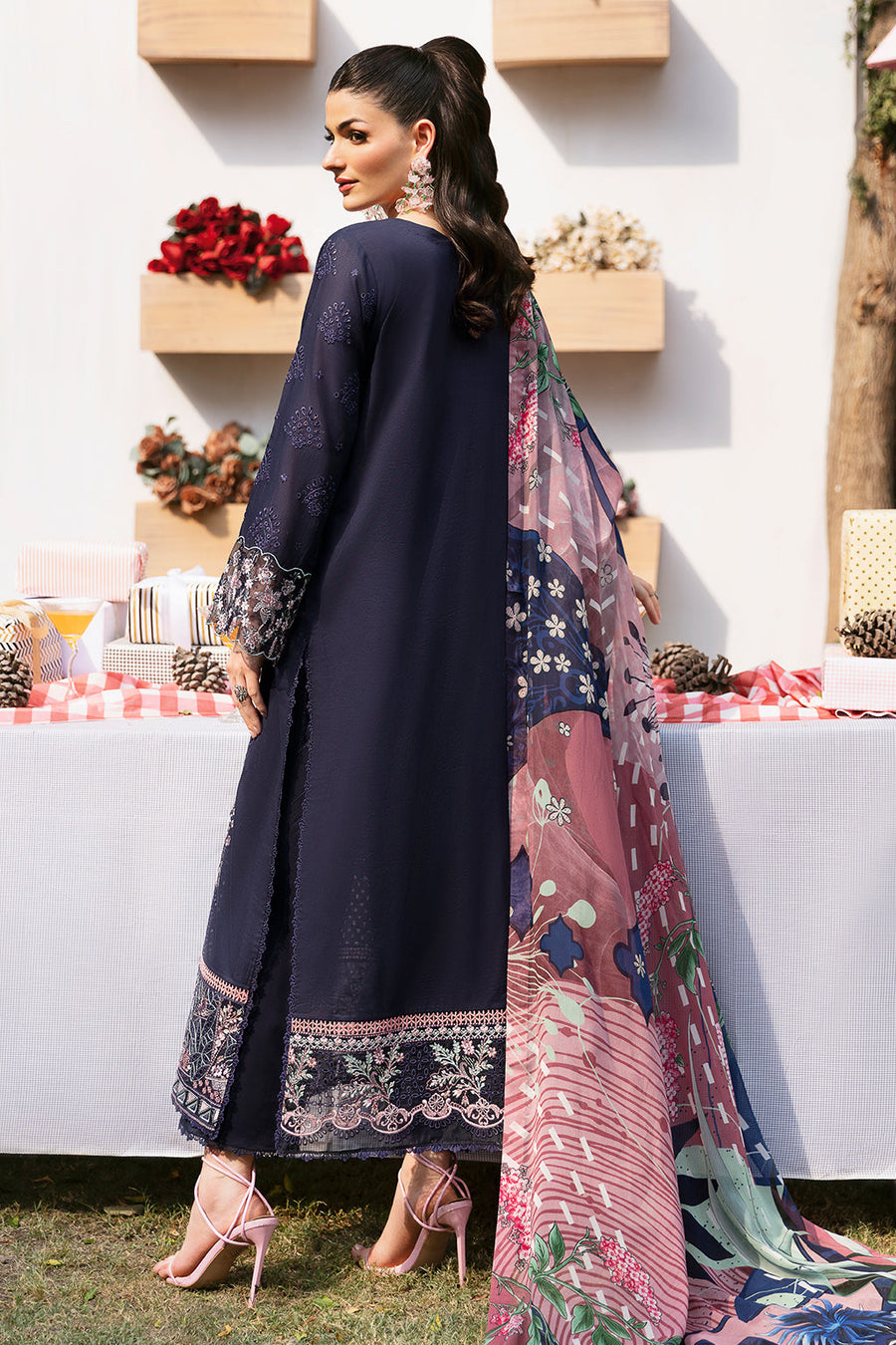 Ramsha Andaaz Vol-09 Embroidered Luxury Lawn Unstitched 3Pc Suit Z-906