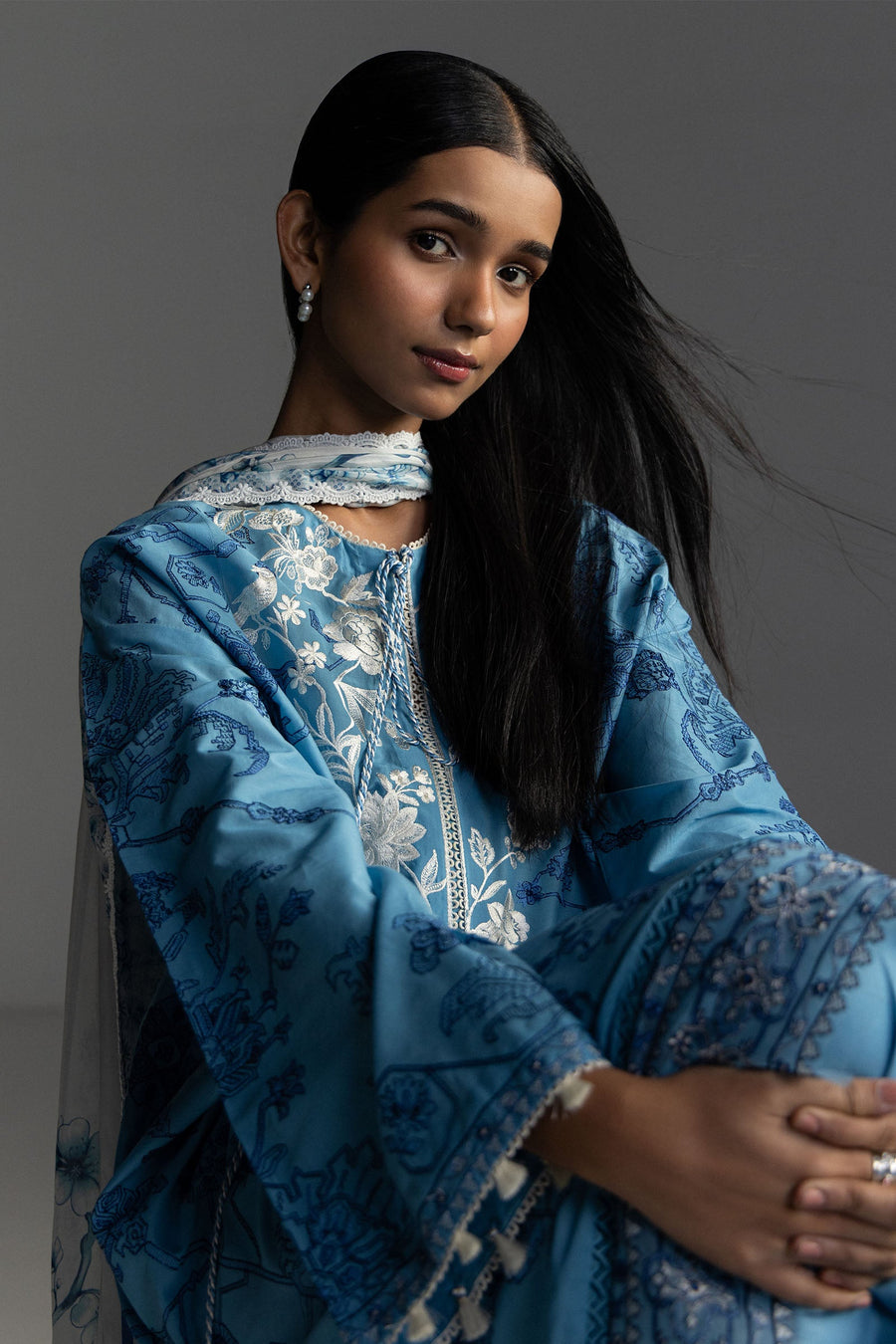 Coco by Zara Shahjahan Embroidered Lawn Unstitched 3Pc Suit D-03A AVIONA