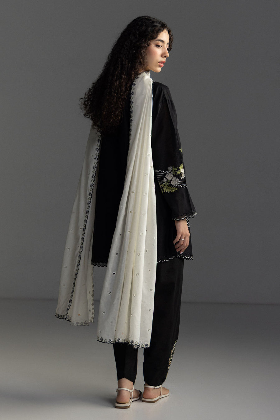 Coco by Zara Shahjahan Embroidered Lawn Unstitched 3Pc Suit D-09A EVIA