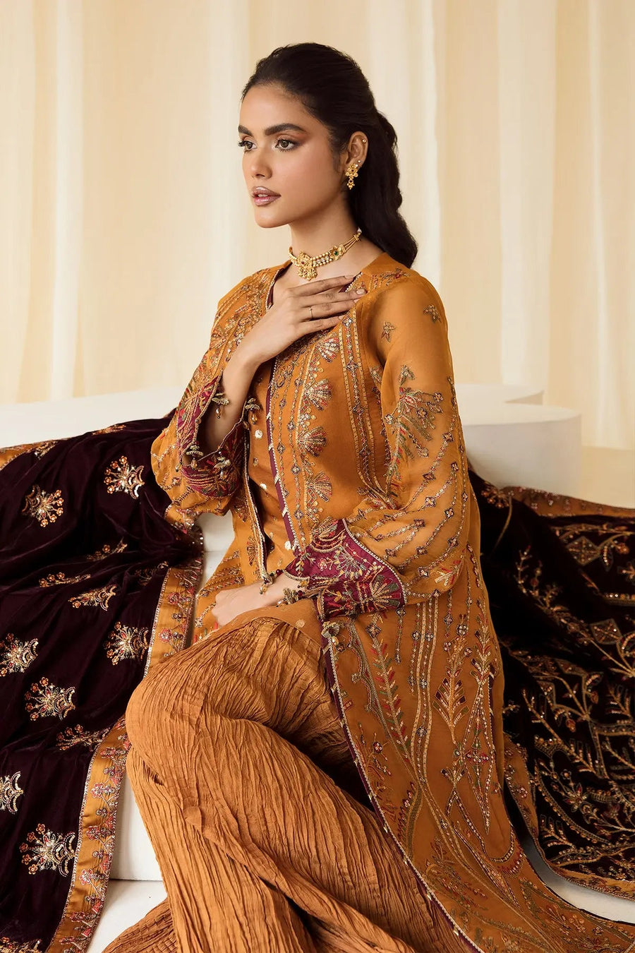 AF-UF-9012-Zar Begum Velvet