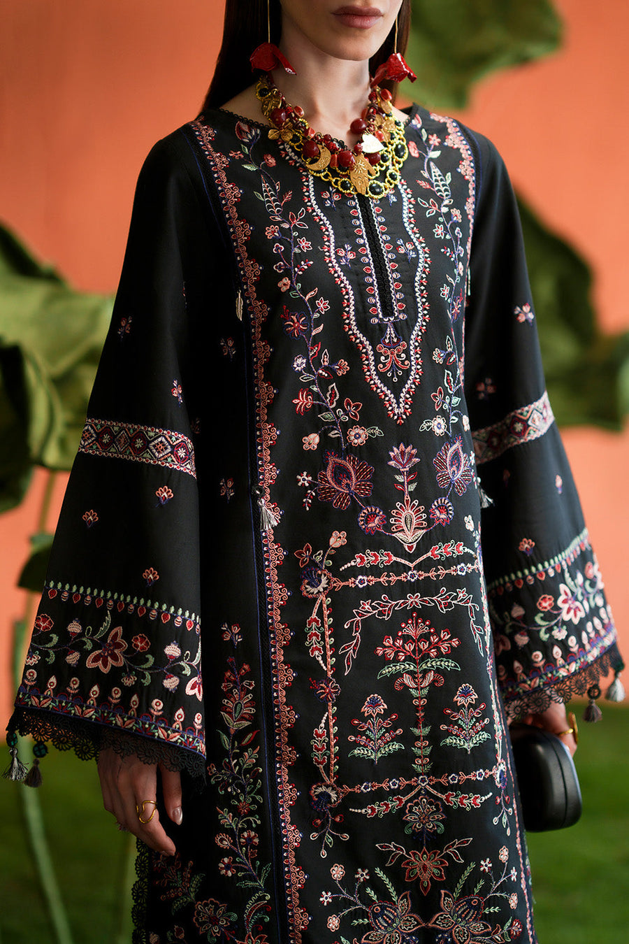 Zariya Zaira Embroidered Luxury Lawn Unstitched 3Pc Suit ZB6S109 ZARETA