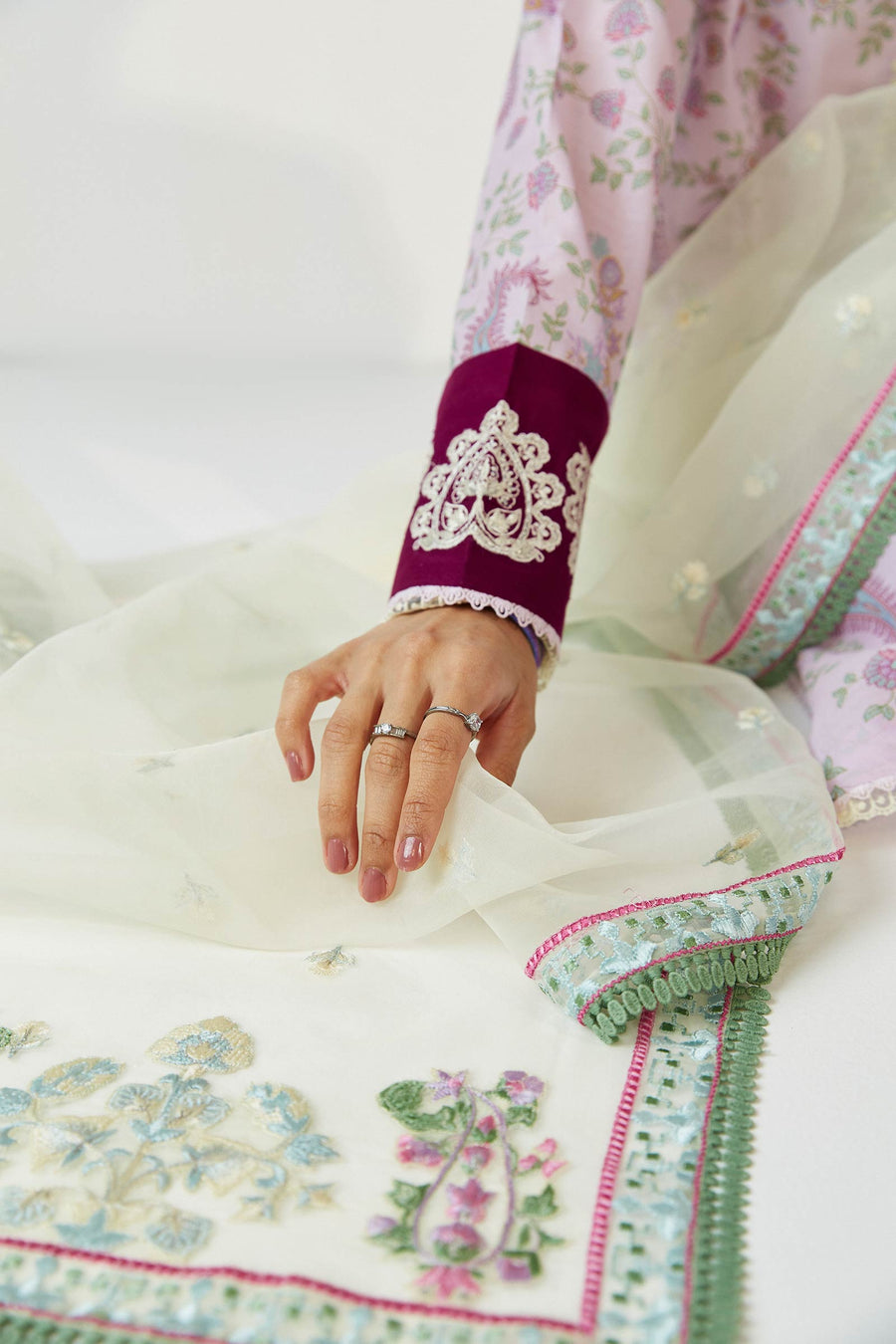 Coco by Zara Shahjahan Embroidered Lawn Unstitched 3Pc Suit ZCE23-3A
