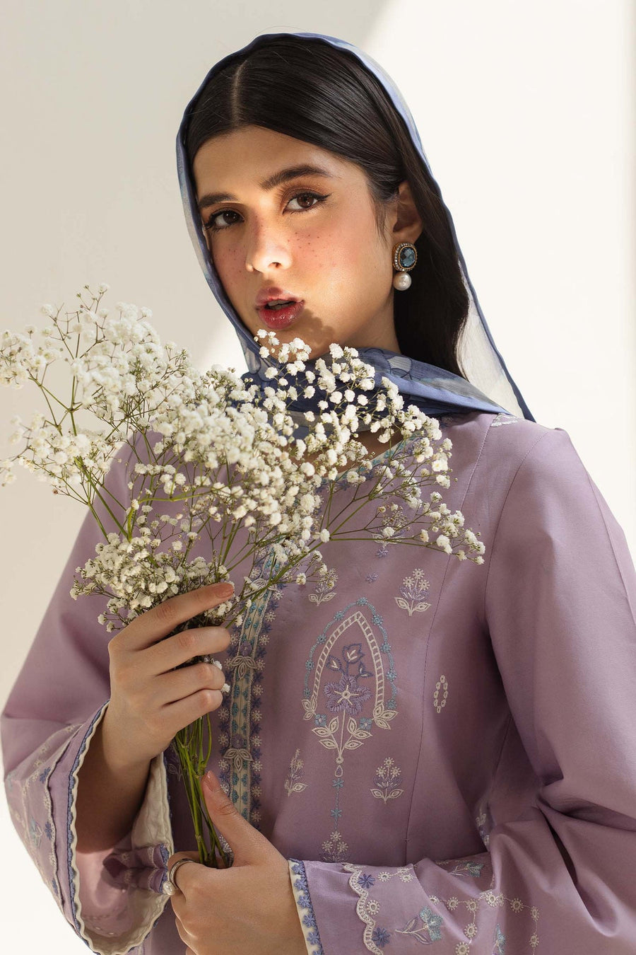 Coco by Zara Shahjahan Embroidered Lawn Unstitched 3Pc Suit D-10B LOVENT
