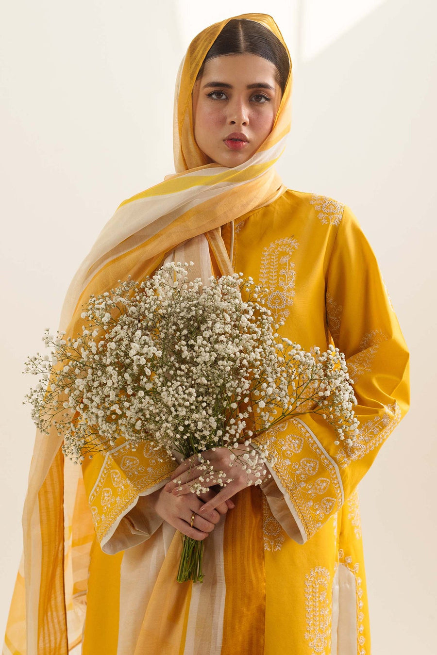 Coco by Zara Shahjahan Embroidered Lawn Unstitched 3Pc Suit D-04A DIARA