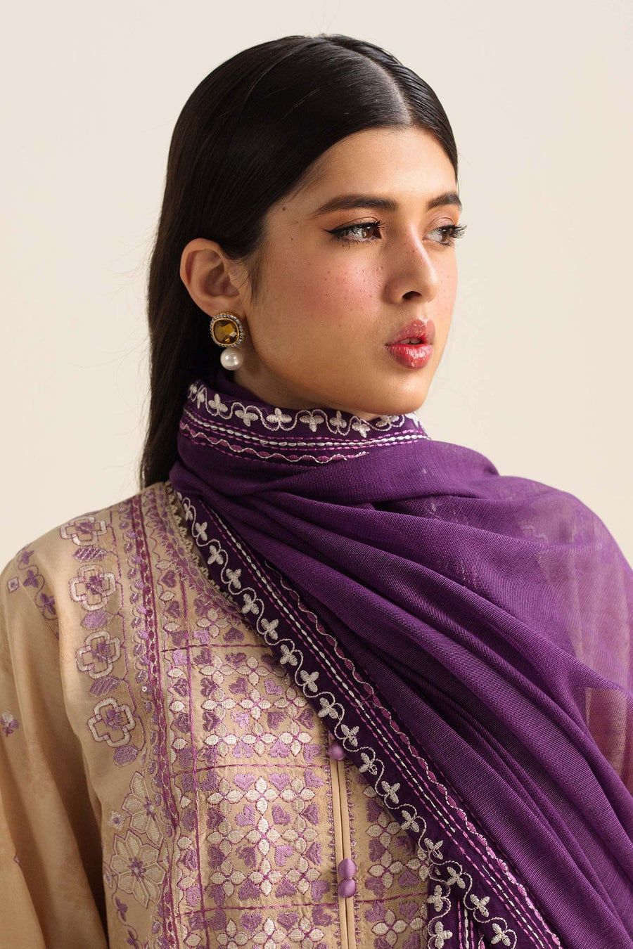 Coco by Zara Shahjahan Embroidered Lawn Unstitched 3Pc Suit D-05B DINARA