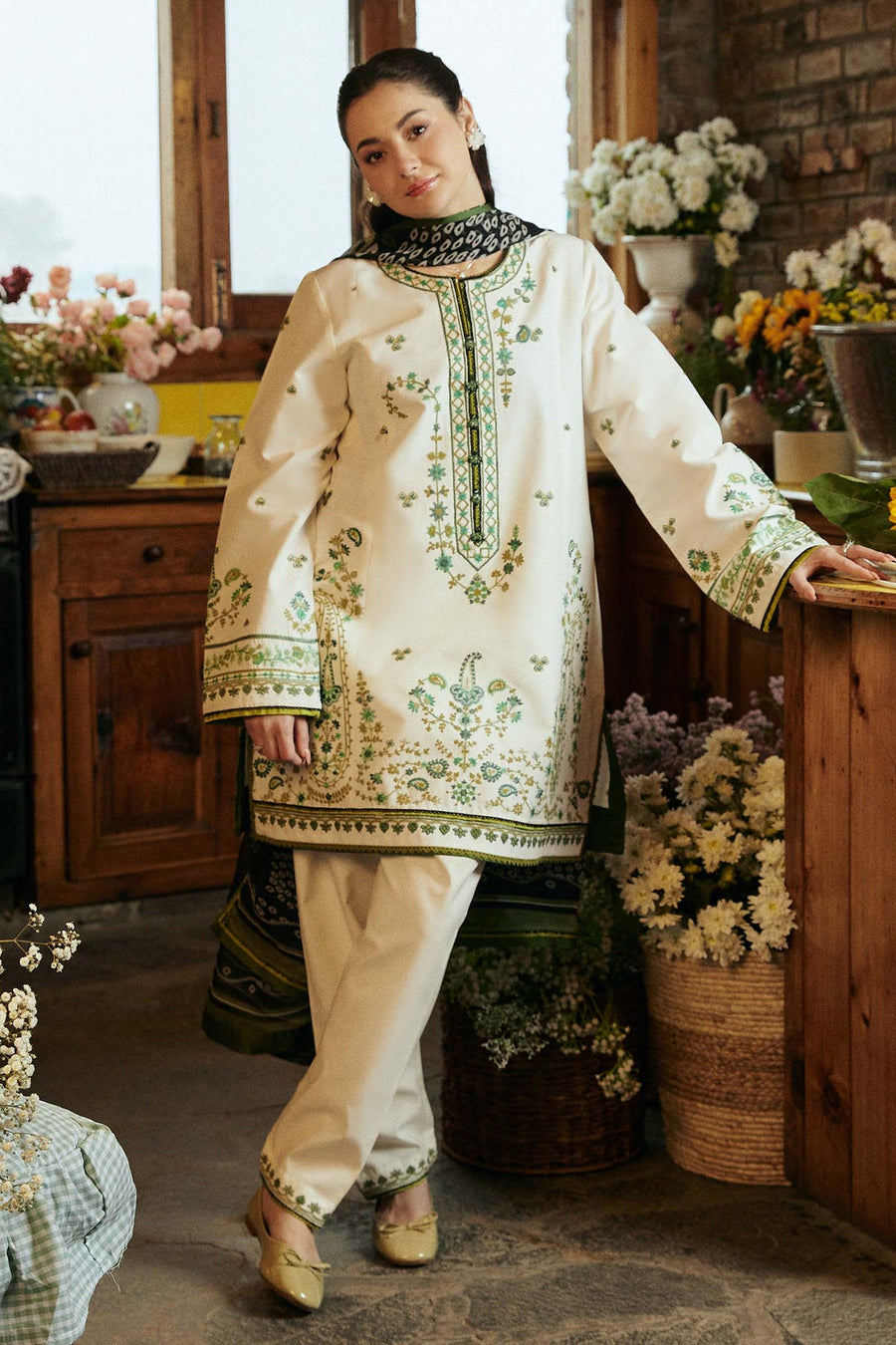 Coco by Zara Shahjahan Embroidered Lawn Unstitched 3Pc Suit D-07A ARELA