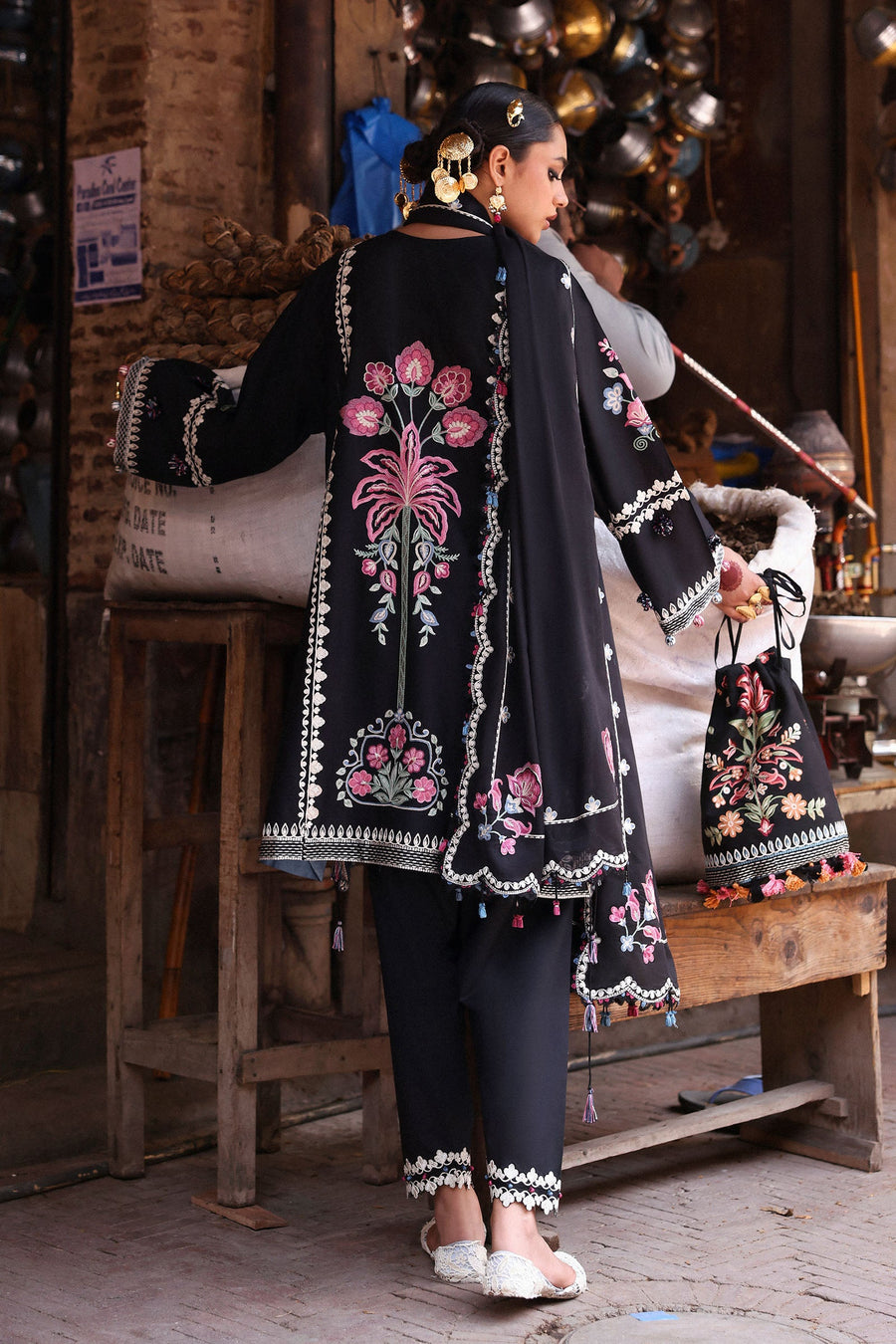 ZAHA Festive Embroidered Lawn Unstitched 3Pc Suit ZF-25-07 ZEENAT