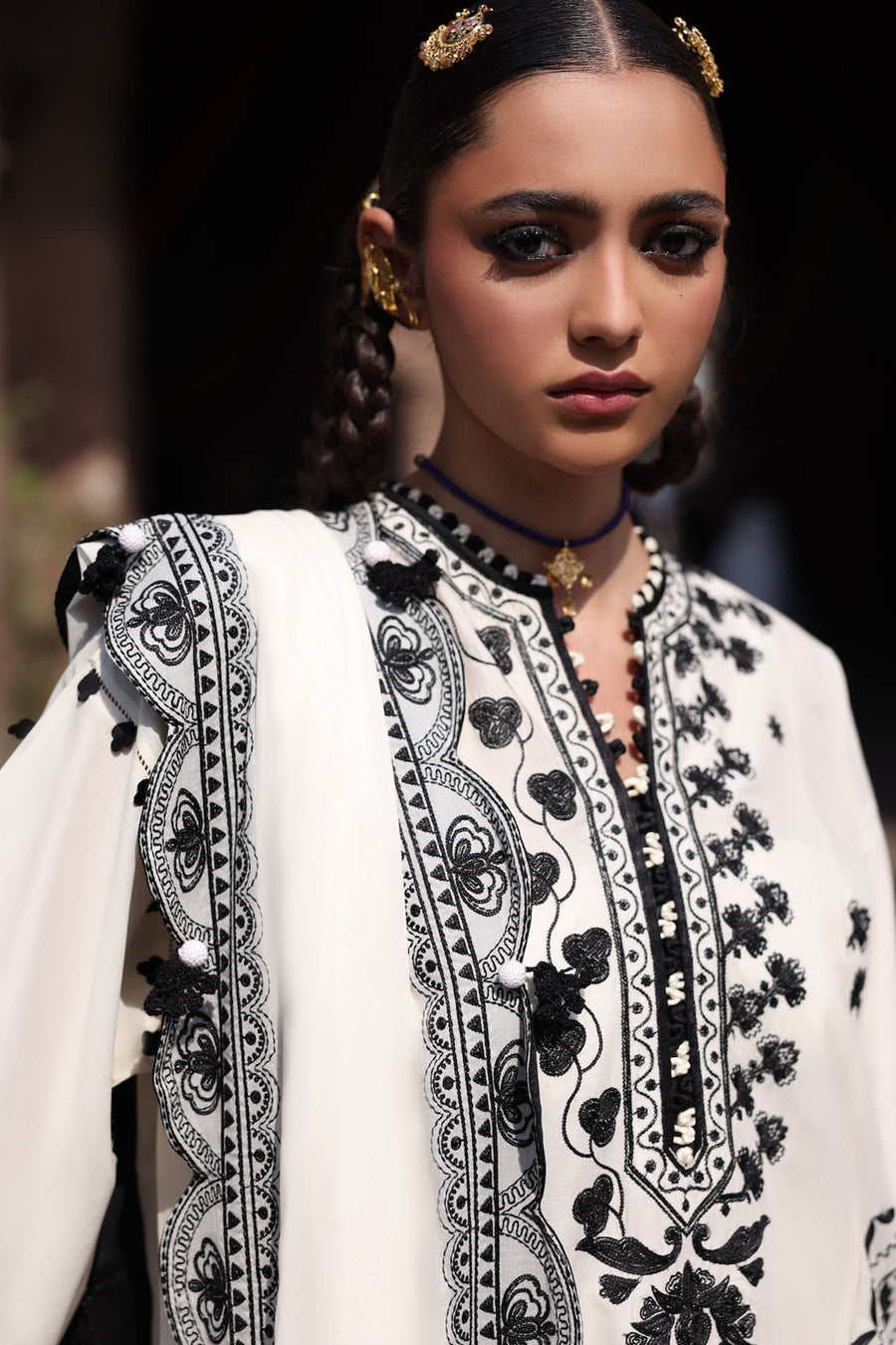 ZAHA Festive Embroidered Lawn Unstitched 3Pc Suit ZF-25-08 ZARMINA
