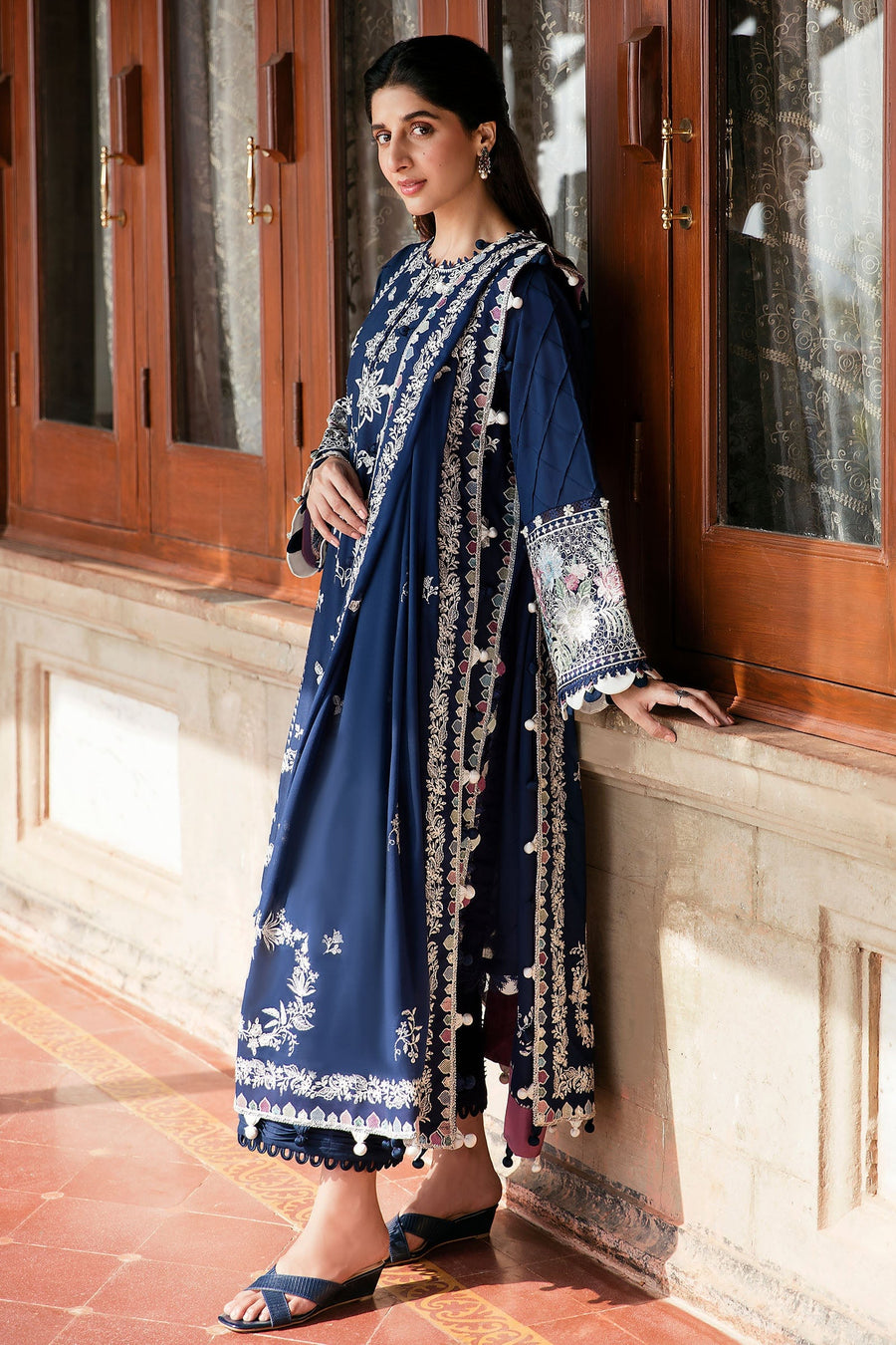ZAHA by Khadijah Shah Festive Lawn Unstitched 3Pc Suit ZF23-03 SERRA
