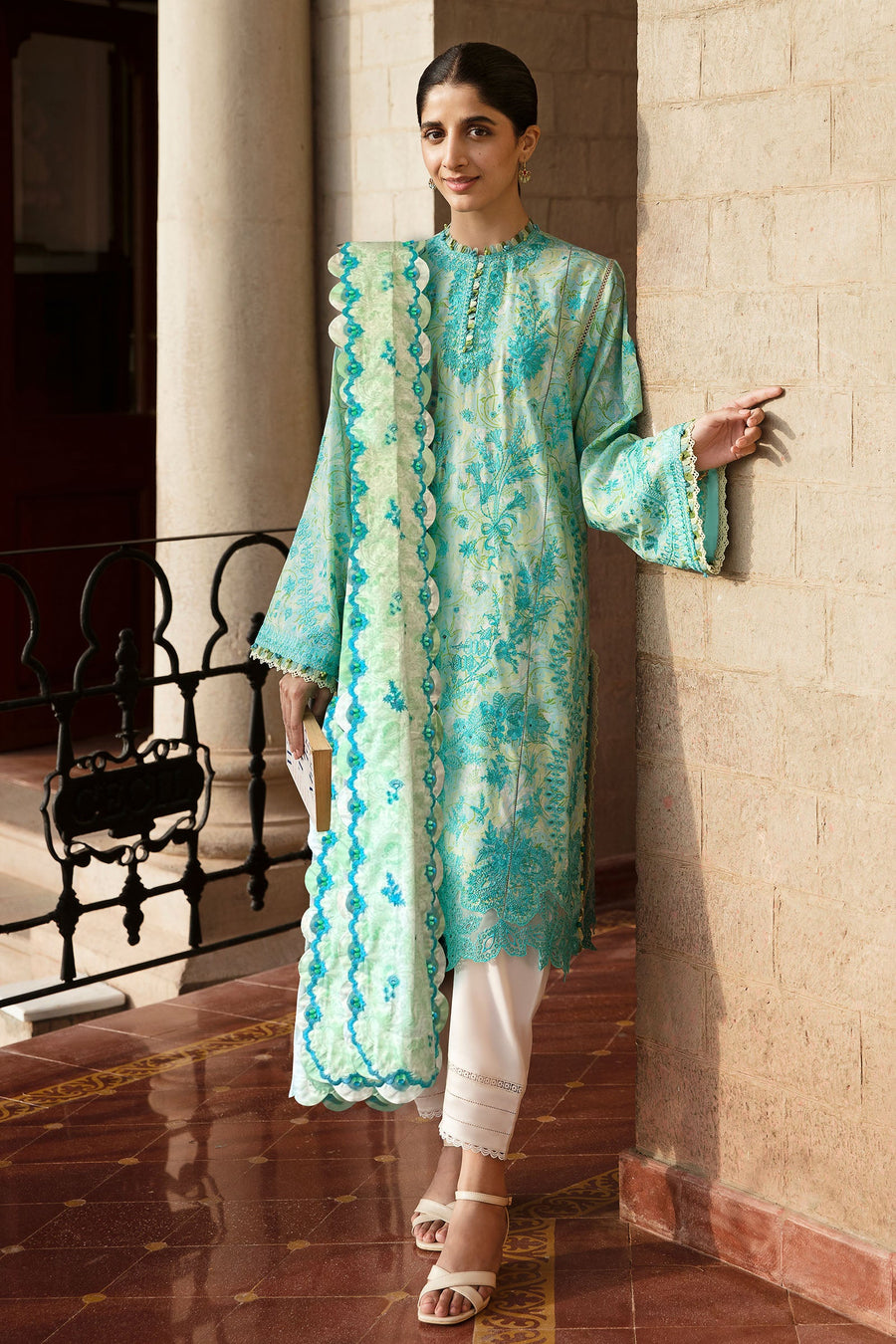 ZAHA by Khadijah Shah Festive Lawn Unstitched 3Pc Suit ZF23-05 MIRAY