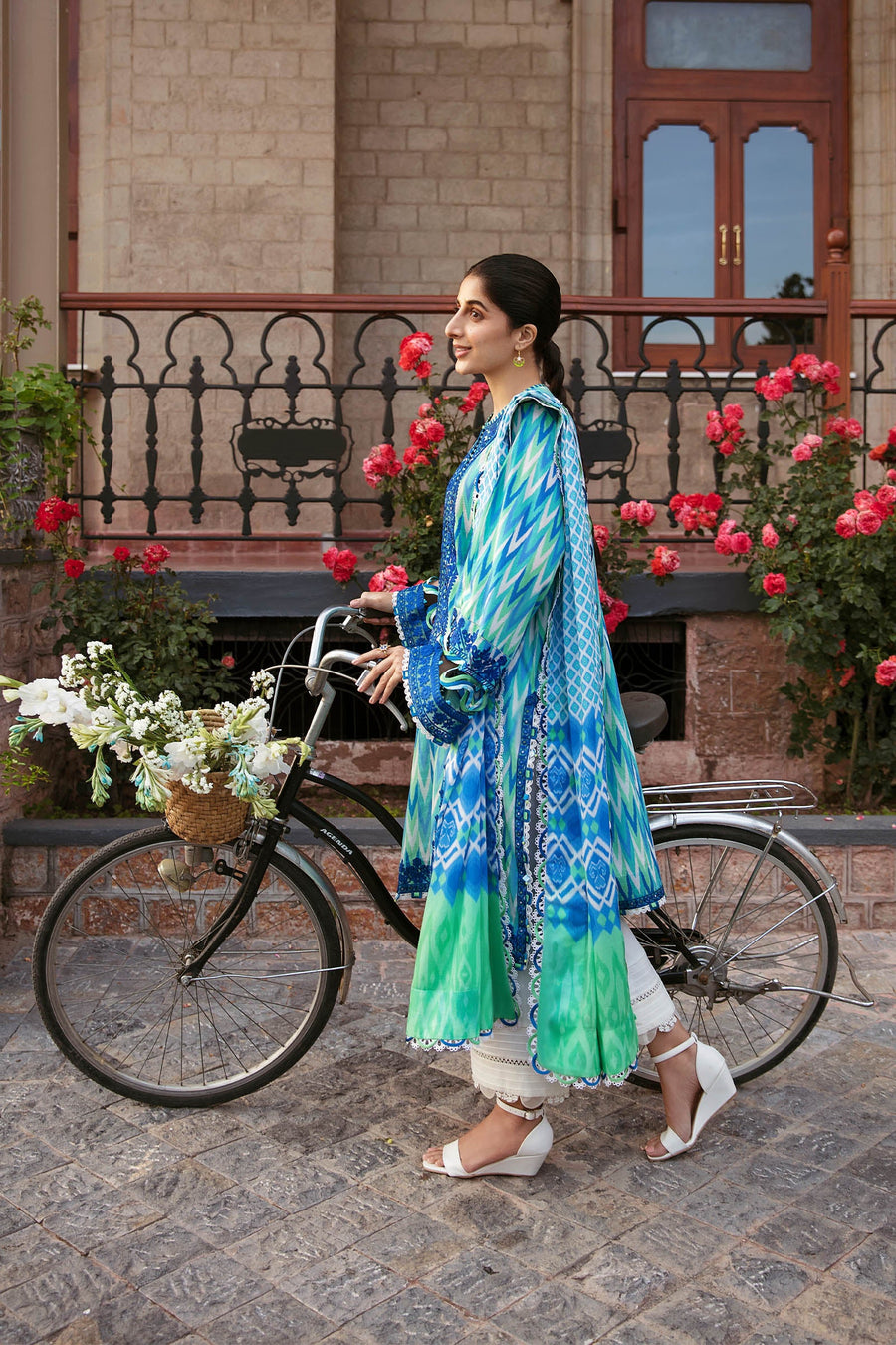 ZAHA by Khadijah Shah Festive Lawn Unstitched 3Pc Suit ZF23-10 AYSEL