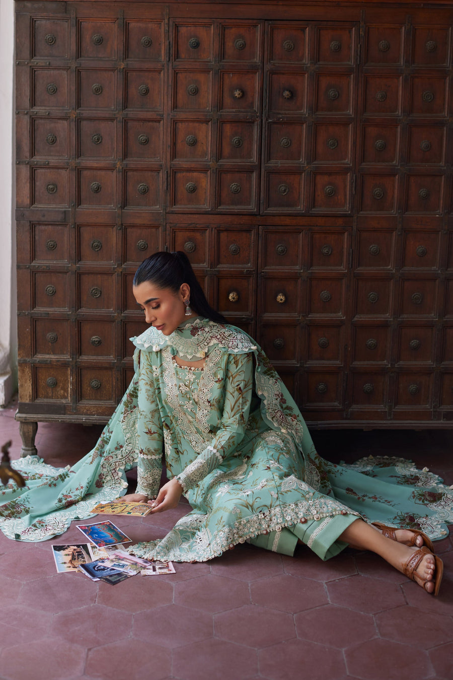 ZAHA Festive Embroidered Lawn Unstitched 3Pc Suit ZF24-04 MEHR