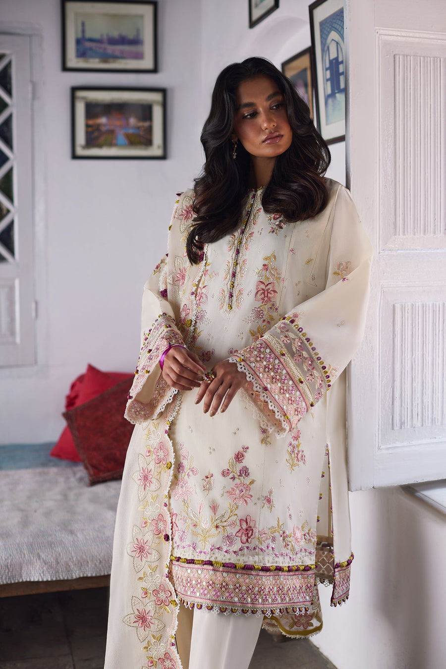 ZAHA Festive Embroidered Lawn Unstitched 3Pc Suit ZF24-05 ELA