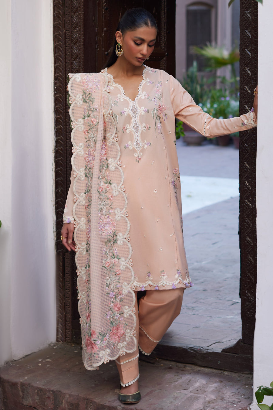 ZAHA Festive Embroidered Lawn Unstitched 3Pc Suit ZF24-06 SHAMS
