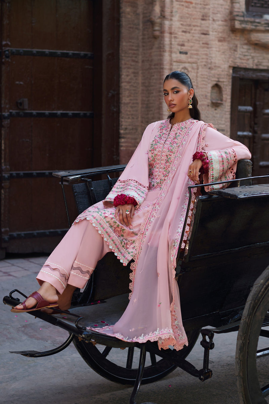 ZAHA Festive Embroidered Lawn Unstitched 3Pc Suit ZF24-07 AYSEL