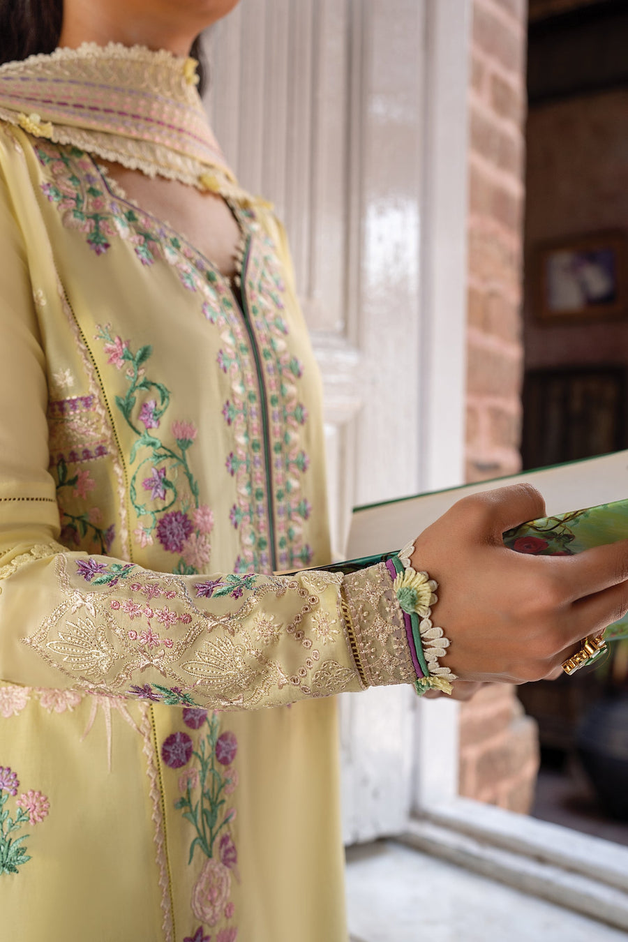 ZAHA Festive Embroidered Lawn Unstitched 3Pc Suit ZF24-09 LANA