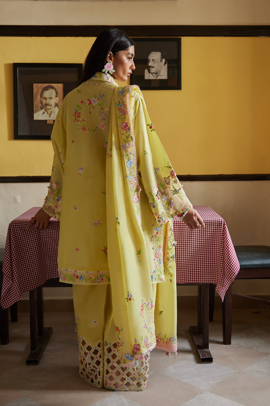Wildflower by ZAHA Embroidered Lawn Unstitched 3Pc Suit ZF26-08 QUEEN OF THE ANDES