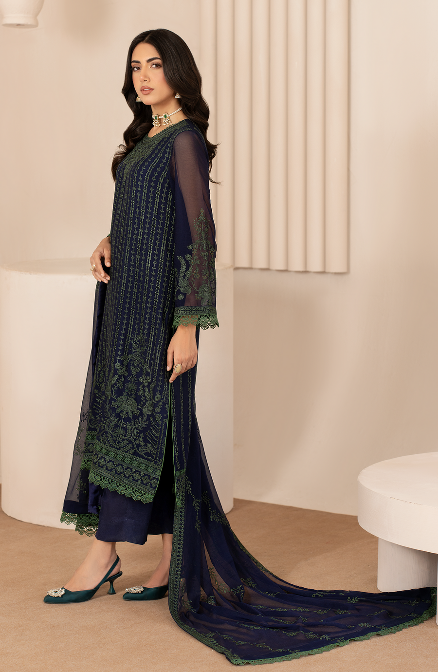 Zarif Thread Works Embroidered Chiffon Unstitched 3Pc Suit ZL-06 MAHAY