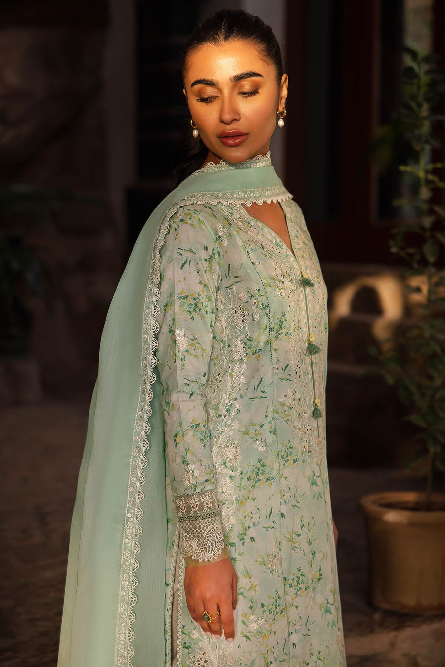 Zaha By Khadijah Shah Embroidered Lawn Unstitched 3Pc Suit ZL24-13B SEZEM