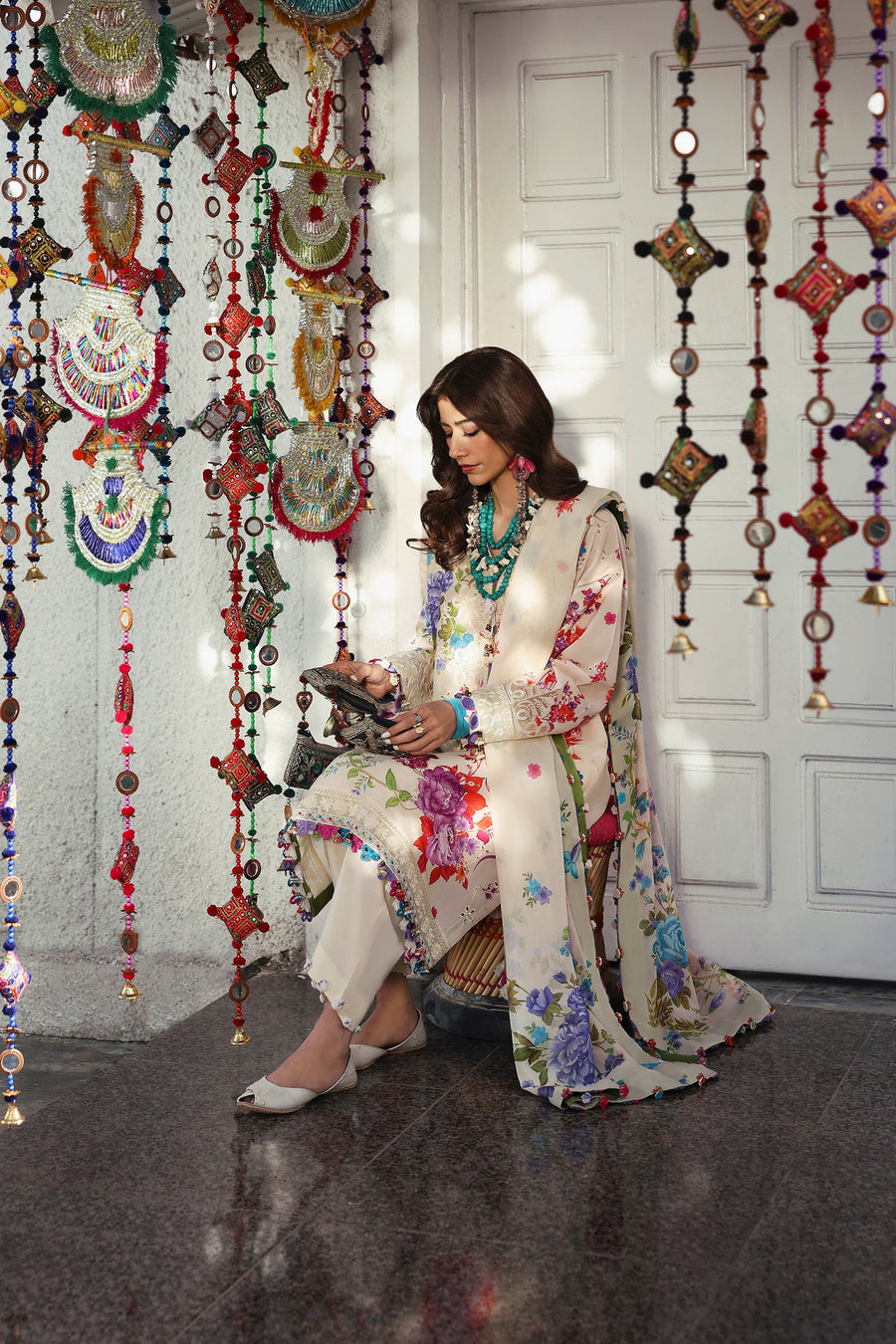 ZAHA Neelum Embroidered Lawn Unstitched 3Pc Suit ZL25-07B ALYA