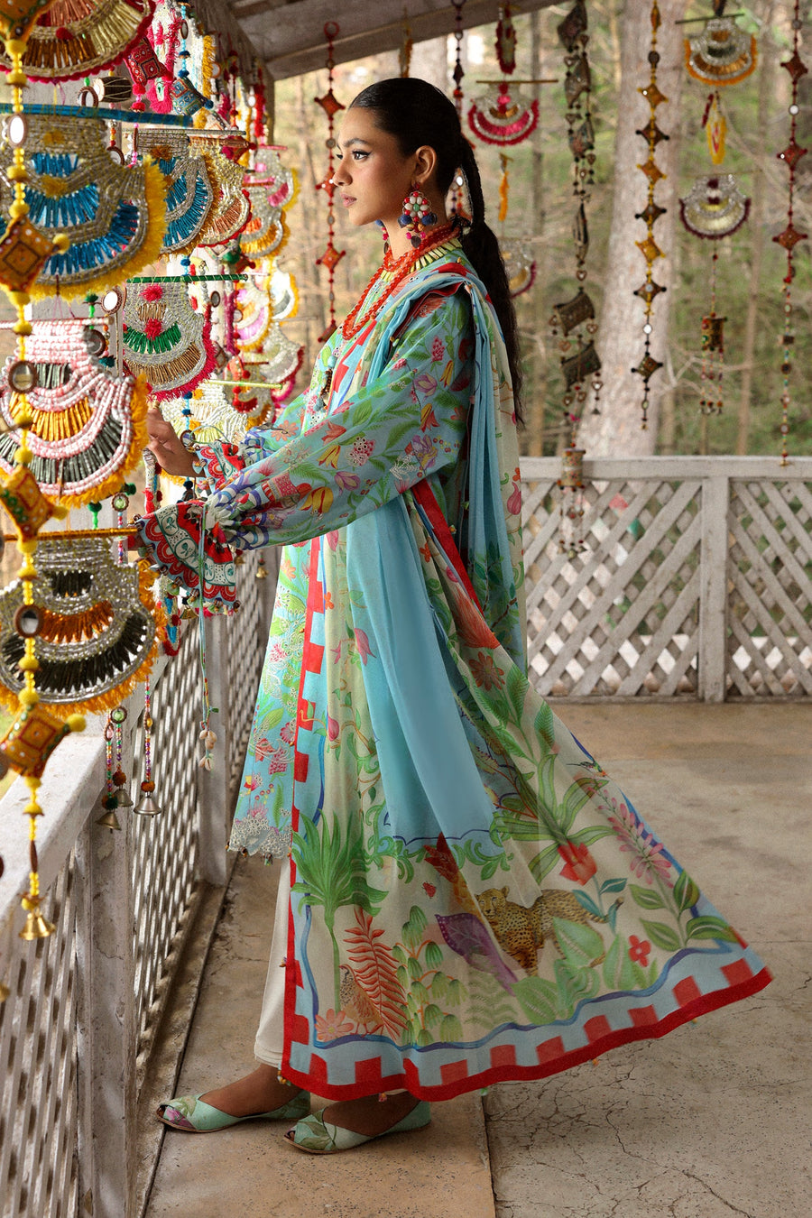 ZAHA Neelum Embroidered Lawn Unstitched 3Pc Suit ZL25-08B ZARAAH