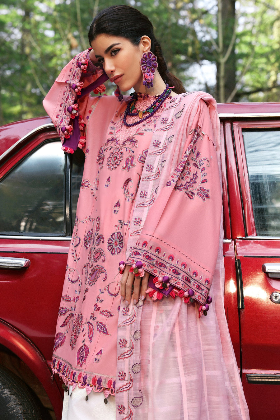 ZAHA Neelum Embroidered Lawn Unstitched 3Pc Suit ZL25-09B ZARIAH