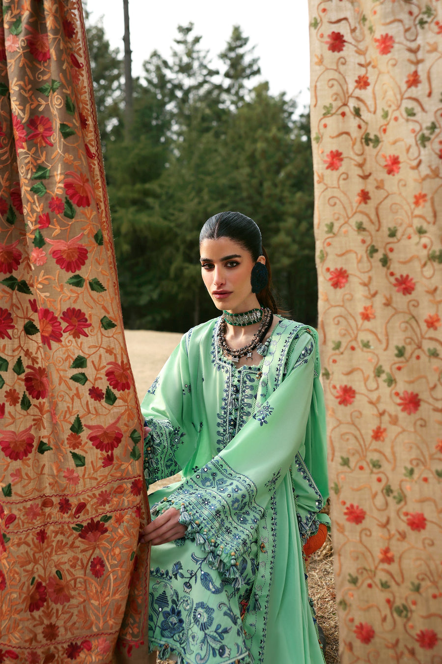 ZAHA Neelum Embroidered Lawn Unstitched 3Pc Suit ZL25-10A ELAYA