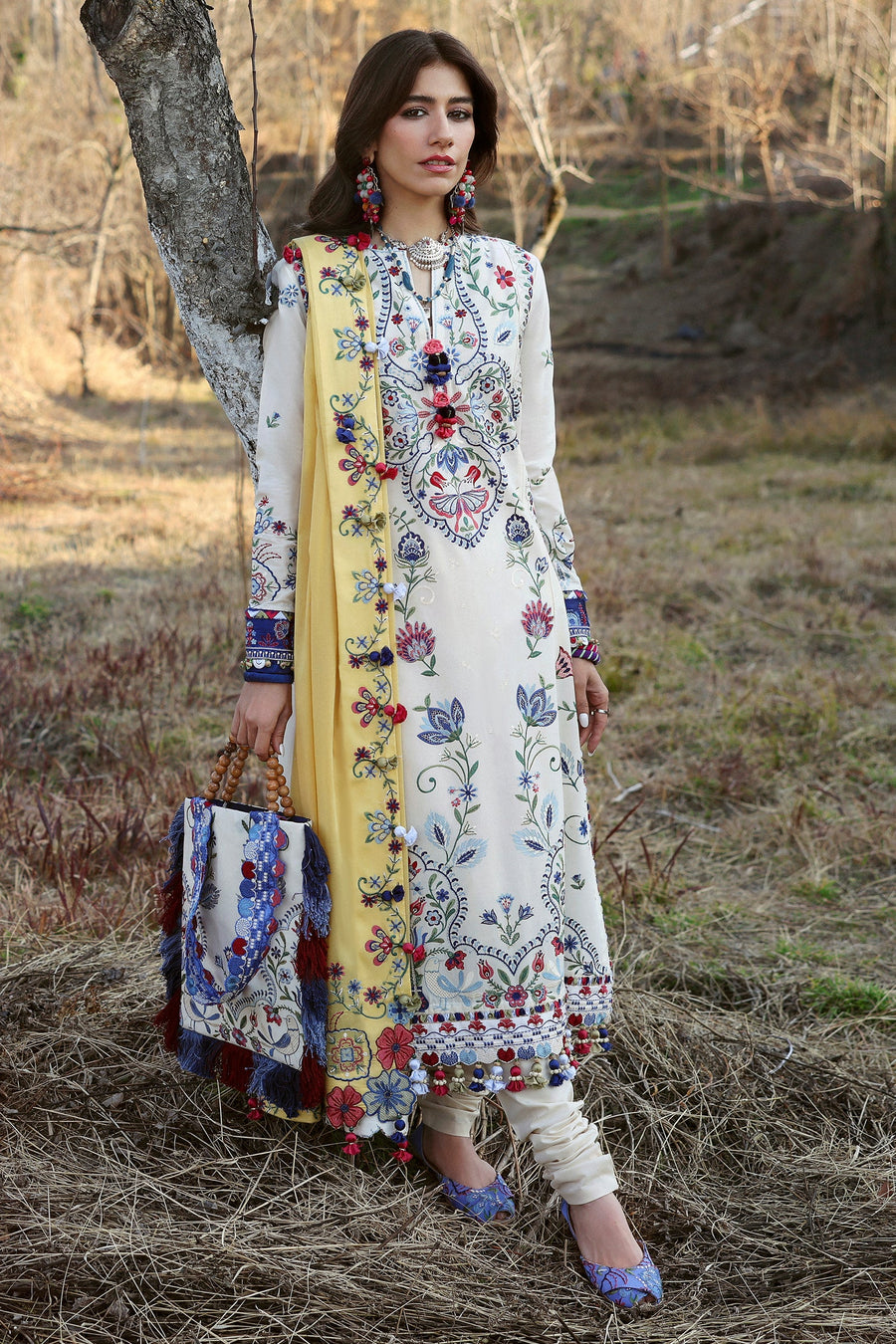 ZAHA Neelum Embroidered Lawn Unstitched 3Pc Suit ZL25-11B KASHUR