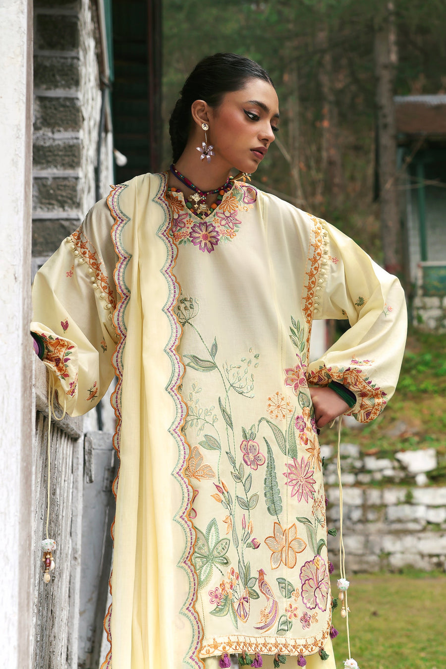 ZAHA Neelum Embroidered Lawn Unstitched 3Pc Suit ZL25-13A ZANIA