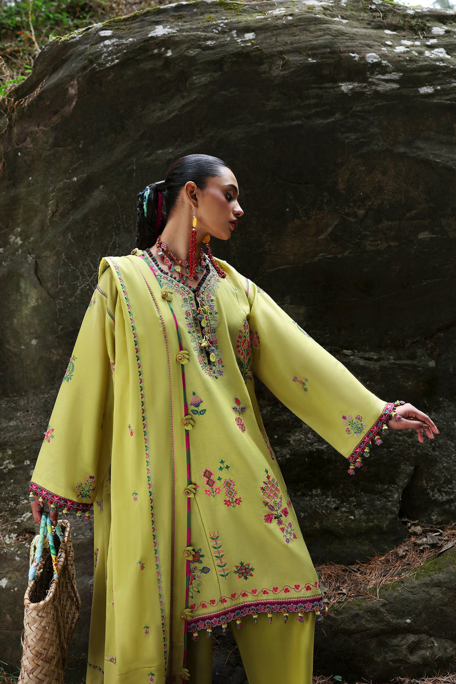ZAHA Neelum Embroidered Lawn Unstitched 3Pc Suit ZL25-14B RHEA