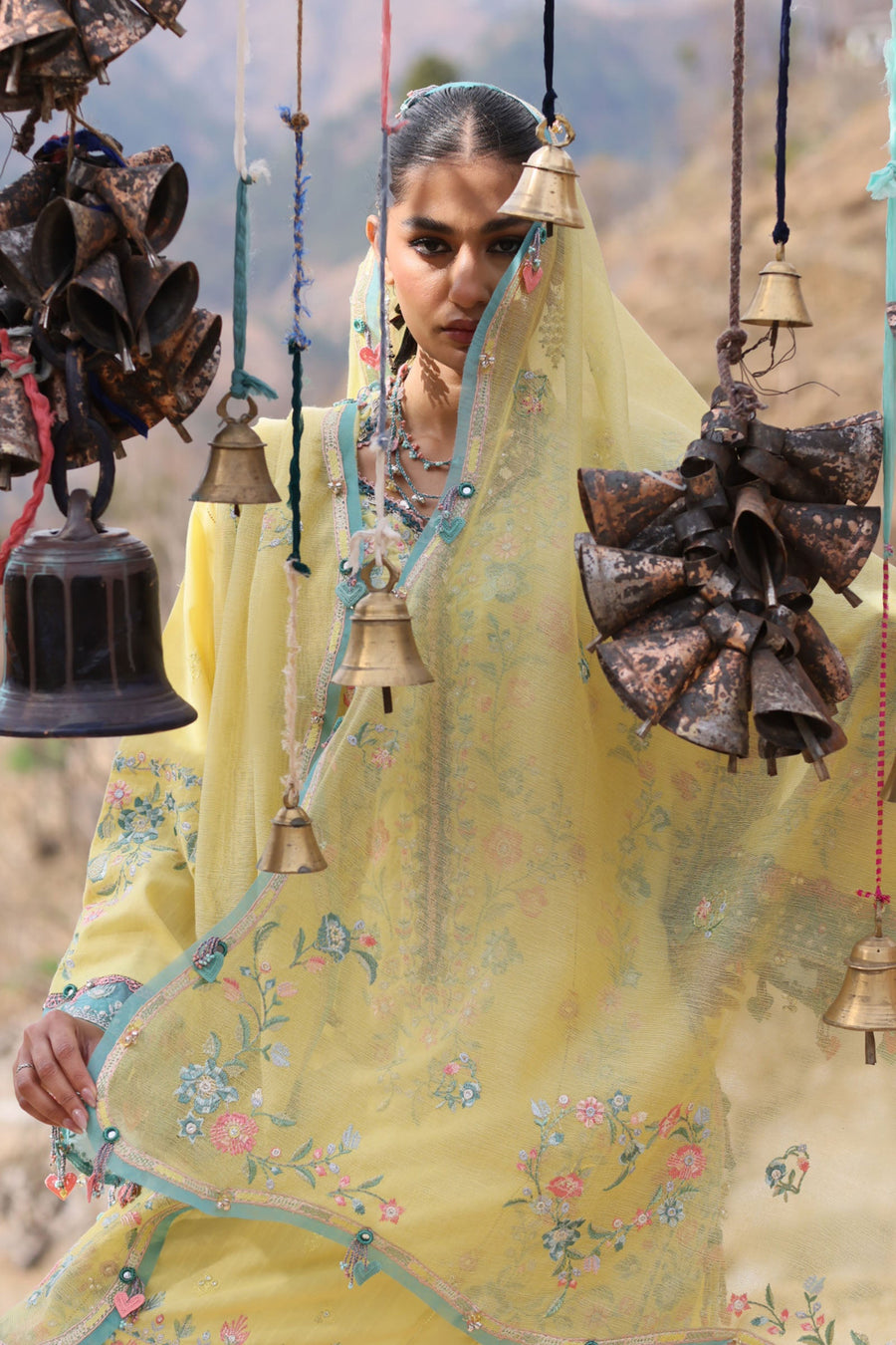 ZAHA Meili Festive Embroidered Lawn Unstitched 3Pc Suit ZL26-01A RUÌMĚI