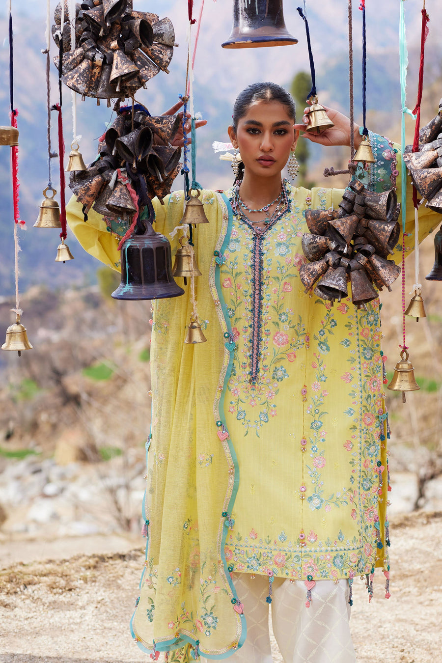 ZAHA Meili Festive Embroidered Lawn Unstitched 3Pc Suit ZL26-01A RUÌMĚI