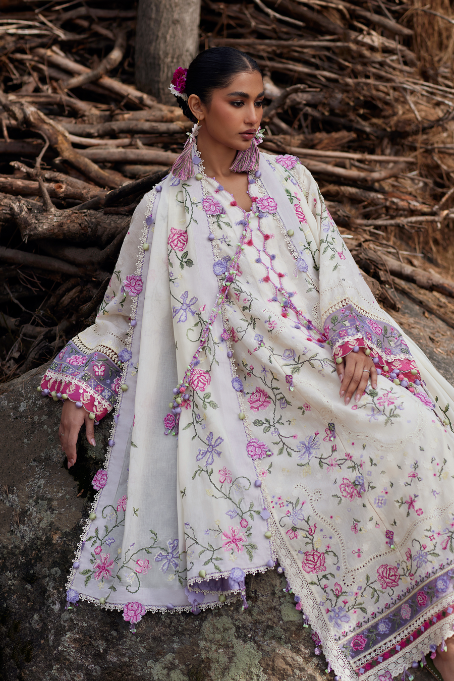 ZAHA Meili Festive Embroidered Lawn Unstitched 3Pc Suit ZL26-03A HUĀ YÙN