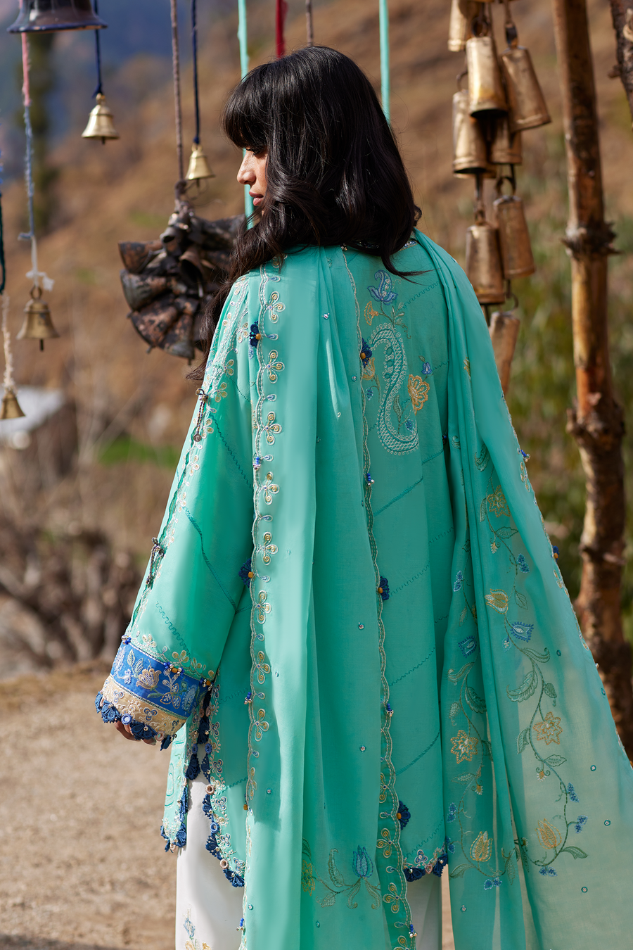 ZAHA Meili Festive Embroidered Lawn Unstitched 3Pc Suit ZL26-06A BÌ YÙN