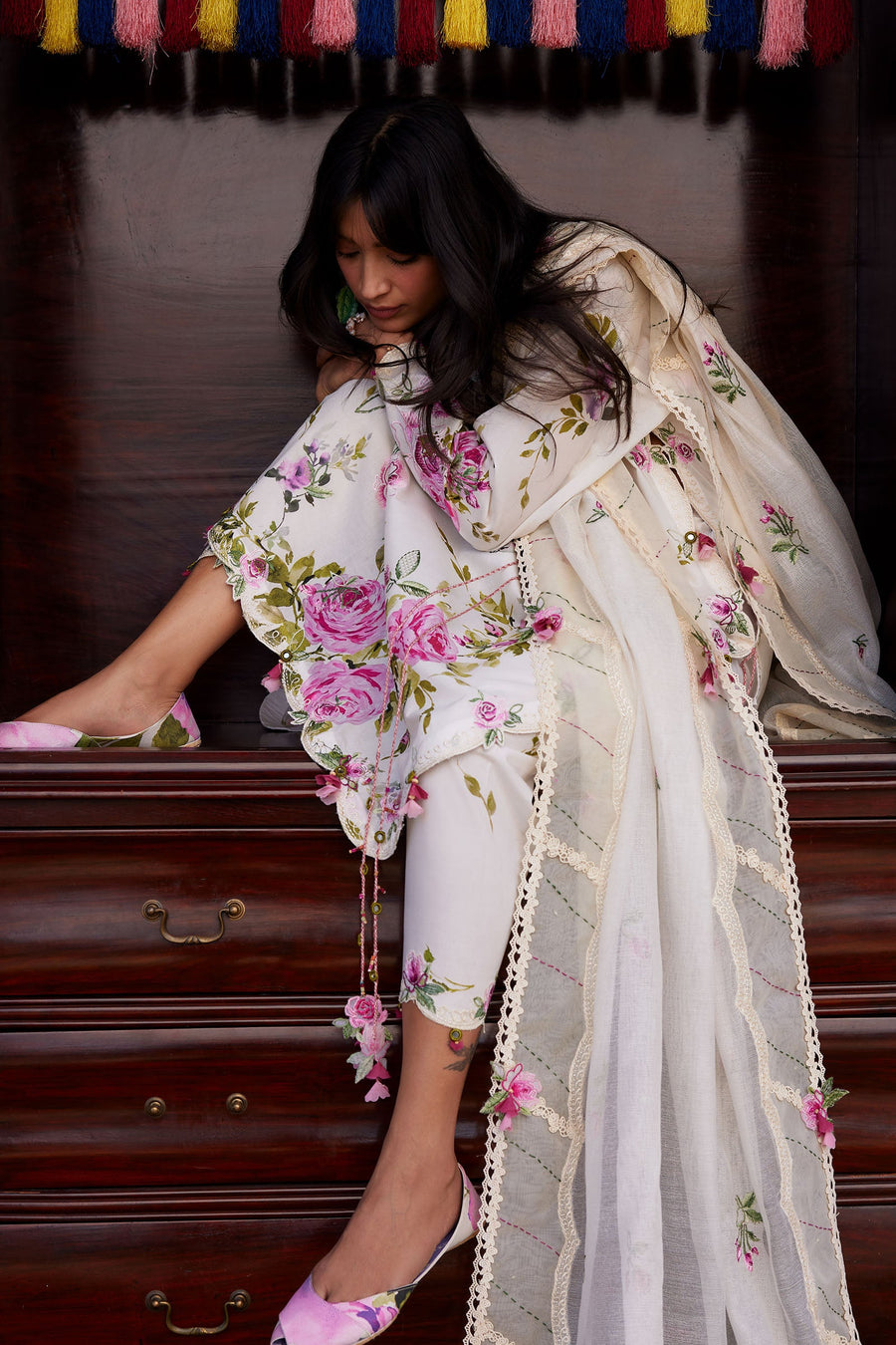 ZAHA Meili Festive Embroidered Lawn Unstitched 3Pc Suit ZL26-11B FĚN YÌ