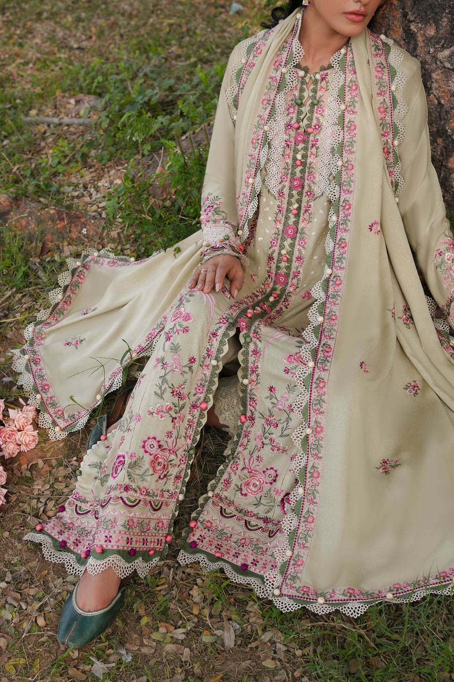 ZAHA Embroidered Karandi Unstitched 3Pc Suit ZW2-23-01 SARV