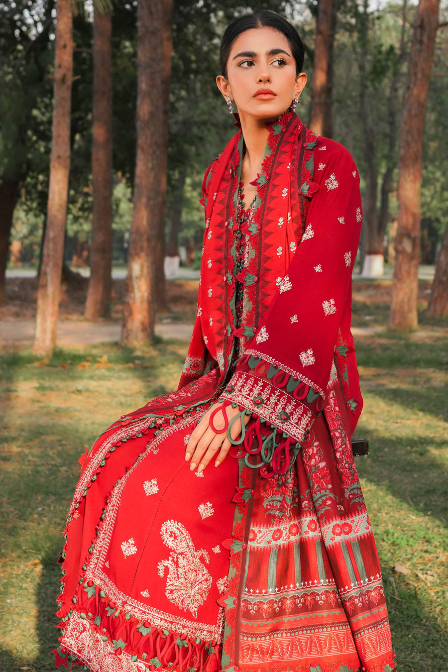 ZAHA Embroidered Slub Khaddar Unstitched 3Pc Suit ZW2-23-05 LINA