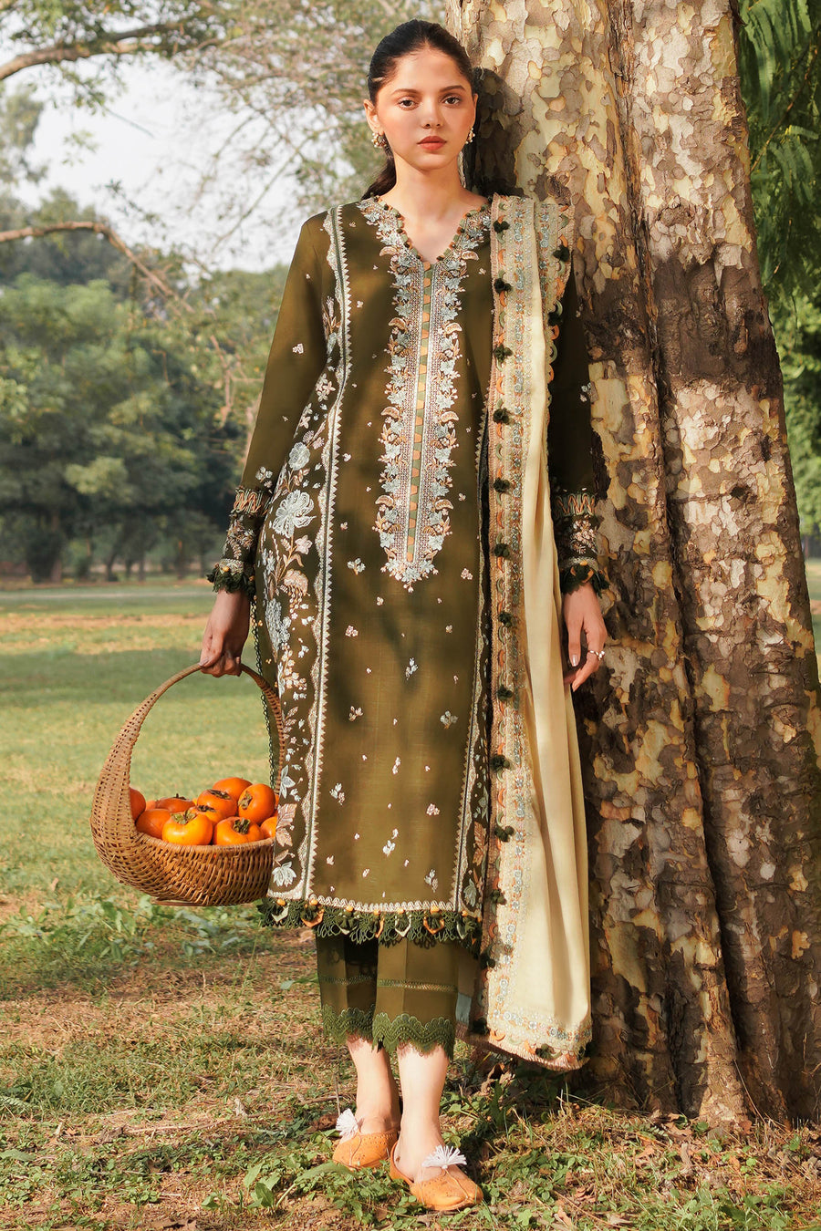 ZAHA Embroidered Slub Khaddar Unstitched 3Pc Suit ZW2-23-07 URSIYA